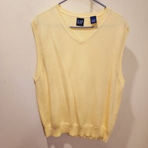 GAP 100% Cotton Yellow Sweater Vest  Size L